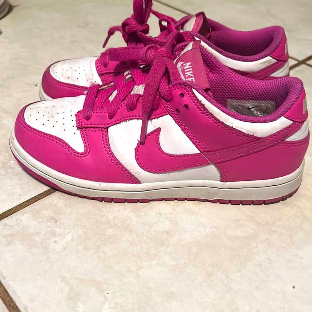 Girls dunks